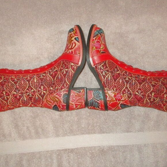 Red Leather Embroidered Boots Size 38 7.5 8 Lace Up Boho Western Artsy Statement - Picture 7 of 10
